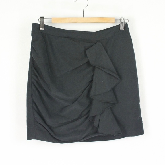 H&M Dresses & Skirts - Grey Ruffle Mini Skirt